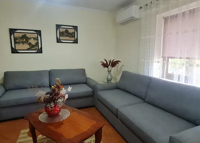 Egi's Center Апартаменты